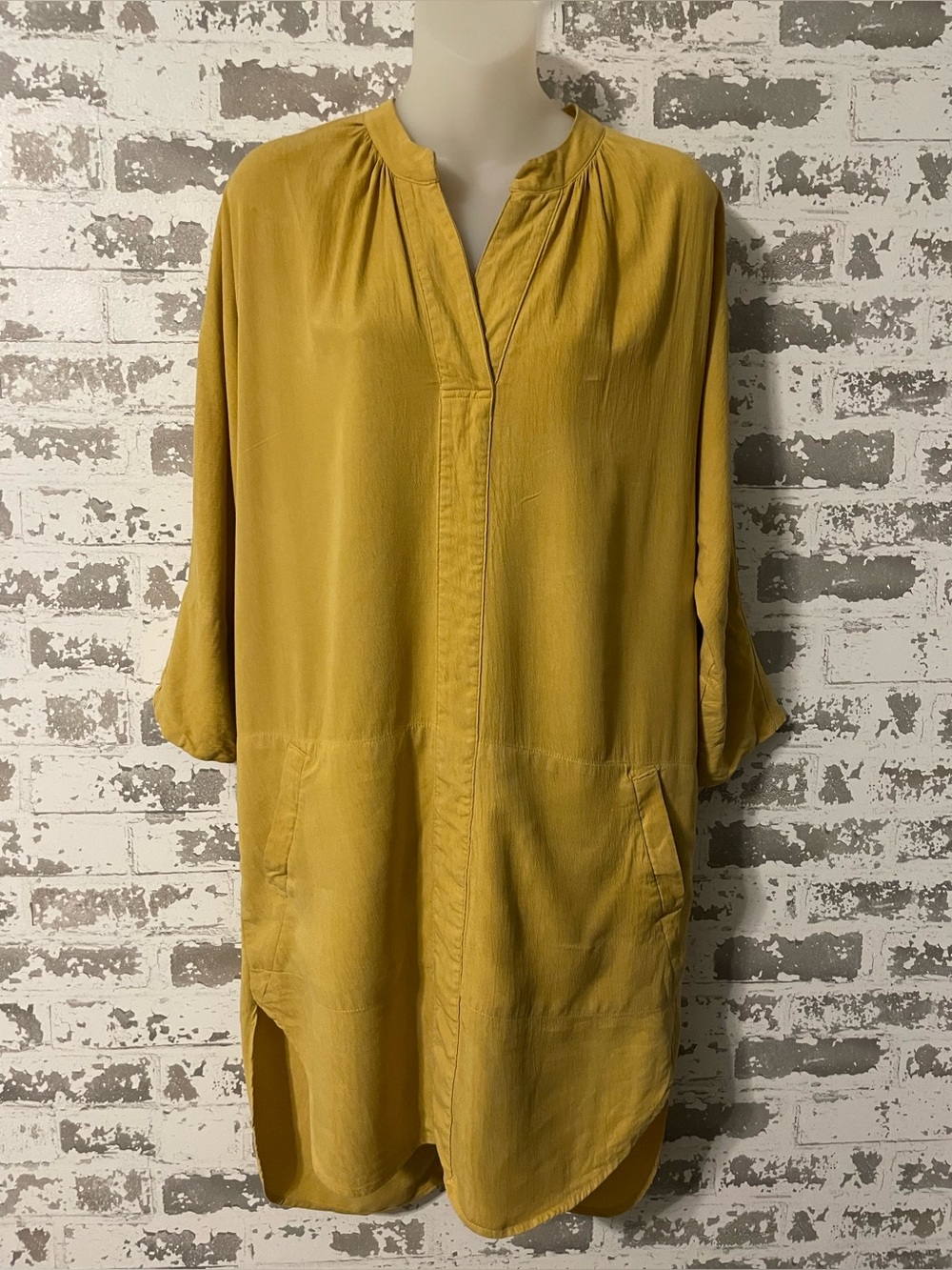The Odells Cumin Oversized Tunic Dress S Mustard Tencel Rayon Pockets Minimalist - Picture 2 of 9